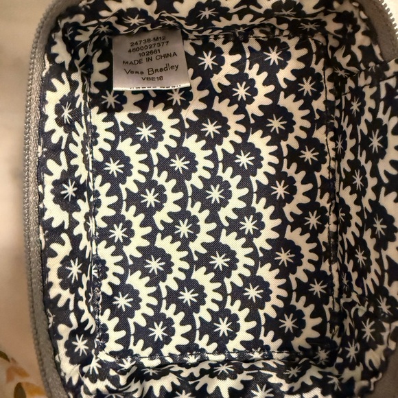 Vera Bradley Owl Embroidered Gray Quilted Twill Travel Pill Case Organizer NWOT - Picture 3 of 5